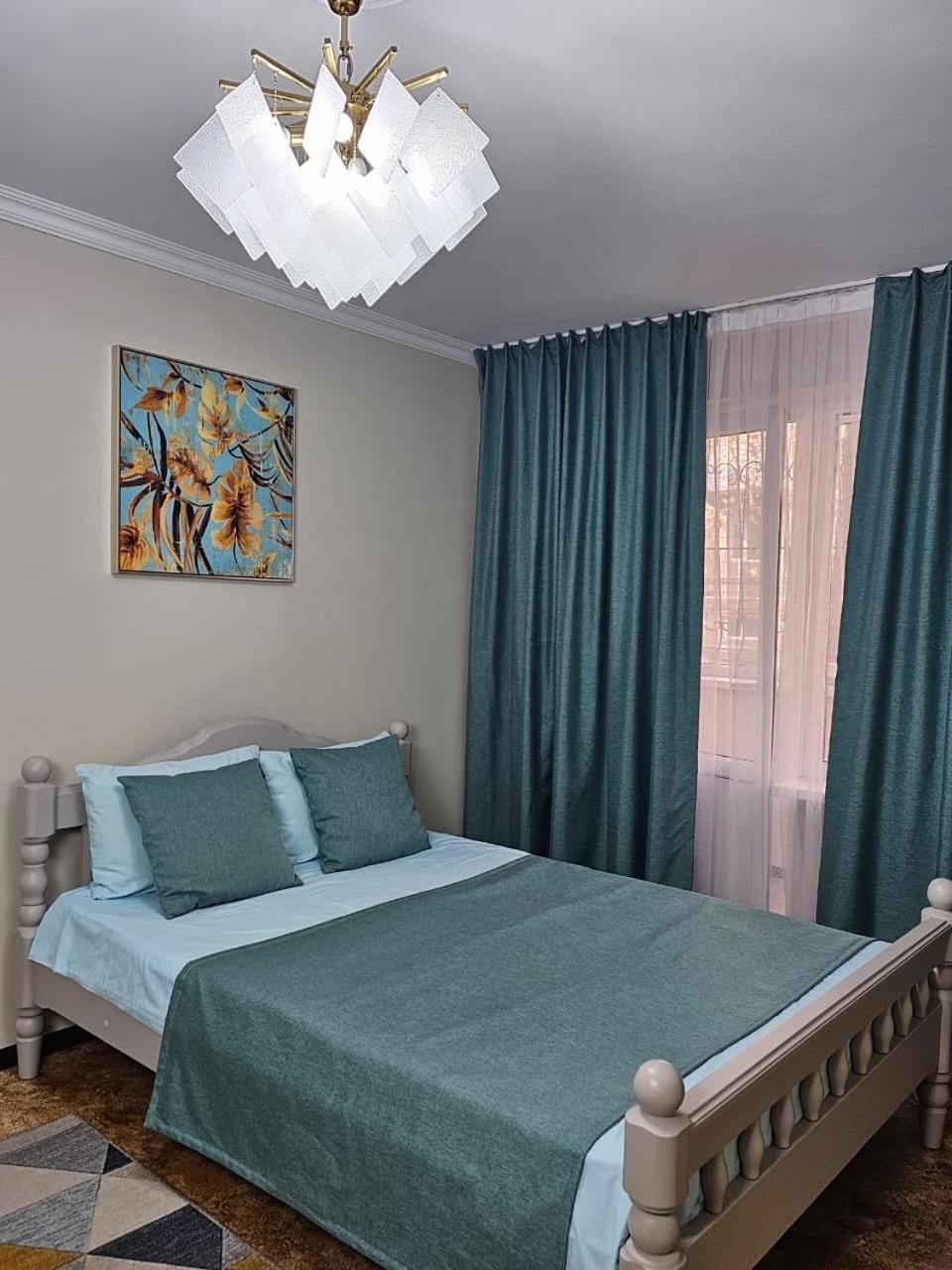 Апартаменты На Улице Клочкова, 128 Almaty Extérieur photo